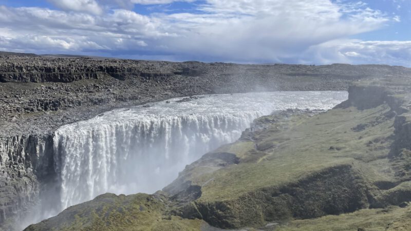 Dettifoss von vorn